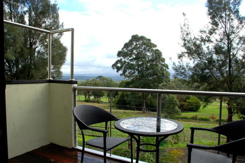 Deville At Healesville - Mackay Tourism 8