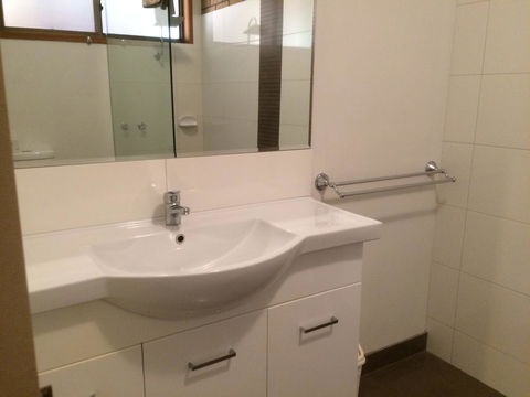 Ambassador Motor Inn - Mackay Tourism 19