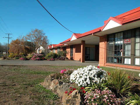 Ambassador Motor Inn - Mackay Tourism 36