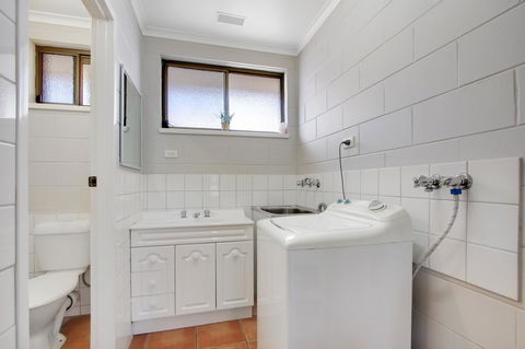 Hybiscus Waterfront Apartments - Mackay Tourism 20