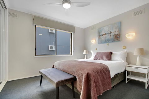 Hybiscus Waterfront Apartments - Mackay Tourism 13