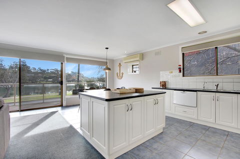 Hybiscus Waterfront Apartments - Mackay Tourism 7