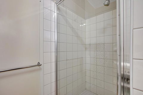 Hybiscus Waterfront Apartments - Mackay Tourism 19