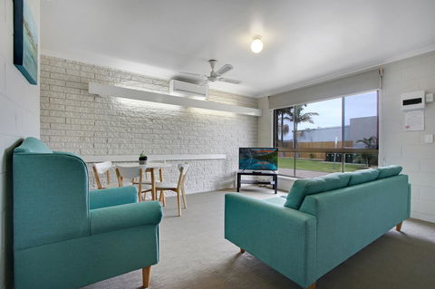 Hybiscus Waterfront Apartments - Mackay Tourism 18