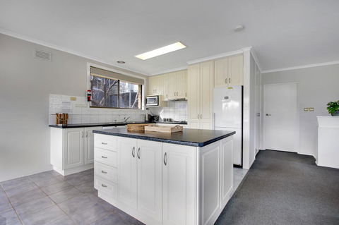 Hybiscus Waterfront Apartments - Mackay Tourism 5