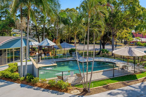 Rainbow Getaway Holiday Apartments - Mackay Tourism 0