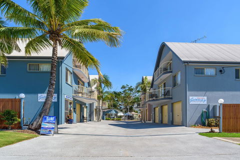 Rainbow Getaway Holiday Apartments - Mackay Tourism 16