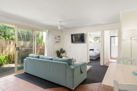 Rainbow Getaway Holiday Apartments - Mackay Tourism 11