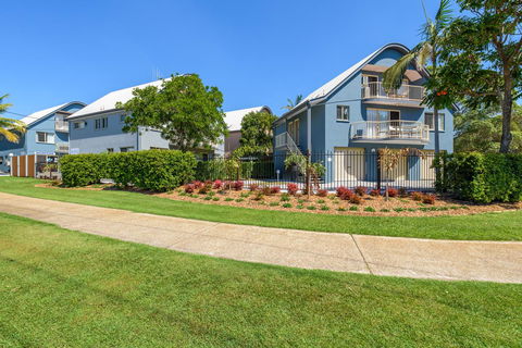 Rainbow Getaway Holiday Apartments - Mackay Tourism 22