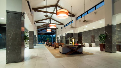 Luxury Apartments At Temple Resort And Spa Port Douglas - Mackay Tourism 3