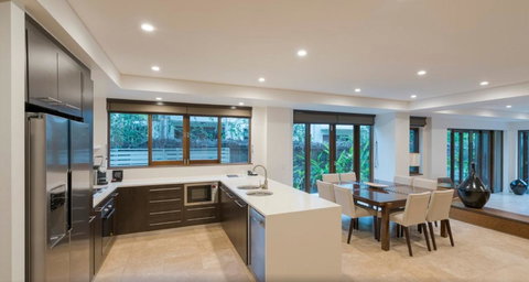 Luxury Apartments At Temple Resort And Spa Port Douglas - Mackay Tourism 19