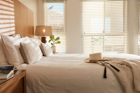 Sea Change Beachfront Apartments - Mackay Tourism 6
