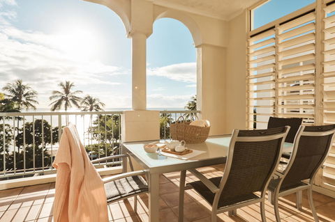 Sea Change Beachfront Apartments - Mackay Tourism 0