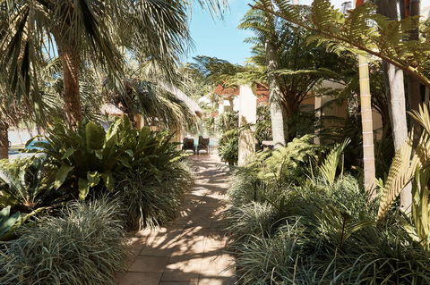Sea Change Beachfront Apartments - Mackay Tourism 19