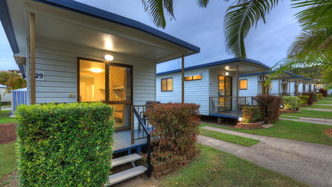 Alex Beach Cabins And Tourist Park - Mackay Tourism 34
