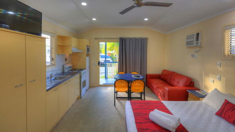 Alex Beach Cabins And Tourist Park - Mackay Tourism 23