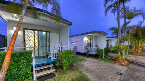 Alex Beach Cabins And Tourist Park - Mackay Tourism 7