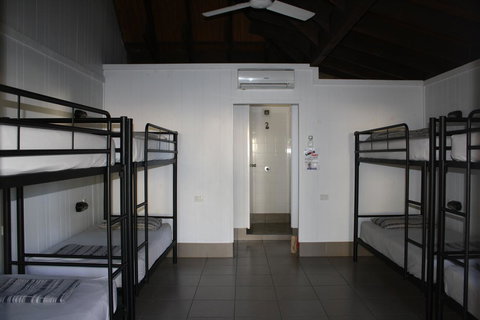 Nomads Airlie Beach - Mackay Tourism 23