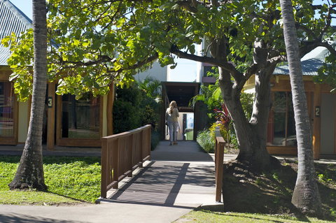 Nomads Airlie Beach - Mackay Tourism 11