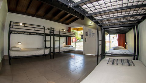 Nomads Airlie Beach - Mackay Tourism 17