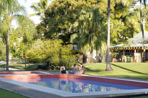 Nomads Airlie Beach - Mackay Tourism 38