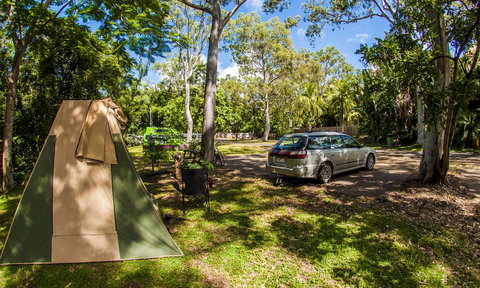 Nomads Airlie Beach - Mackay Tourism 40