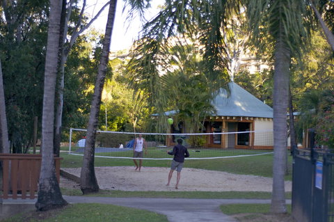 Nomads Airlie Beach - Mackay Tourism 8