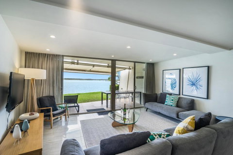 Noosa Harbour Resort - Mackay Tourism 41