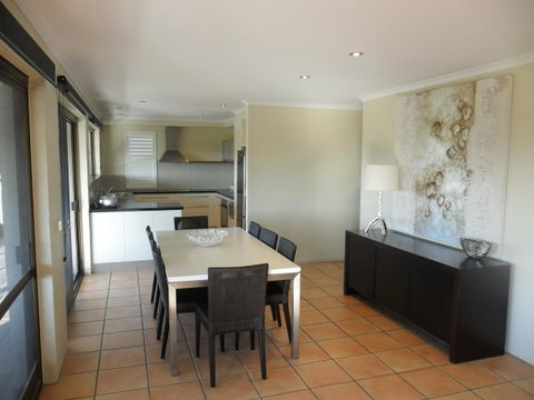 Myuna Holiday Apartments - Mackay Tourism 32