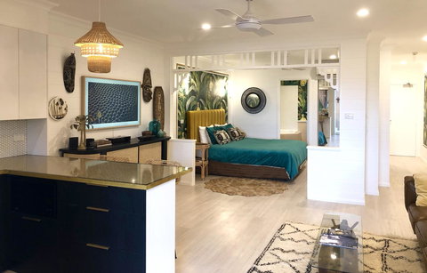 NOMAD - Luxe Apartment - Mackay Tourism 22