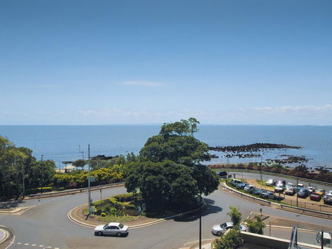 Oaks Redcliffe Mon Komo Suites - Mackay Tourism 2