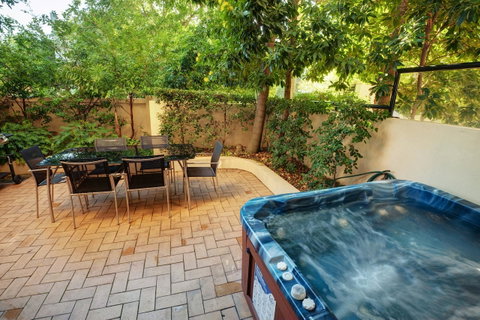 Nautilus Resort Mooloolaba - Mackay Tourism 5