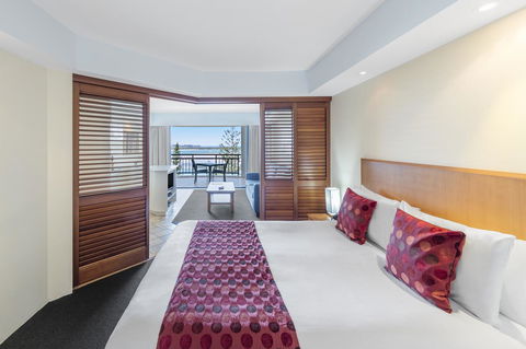 Ramada Resort By Wyndham Golden Beach - Mackay Tourism 20