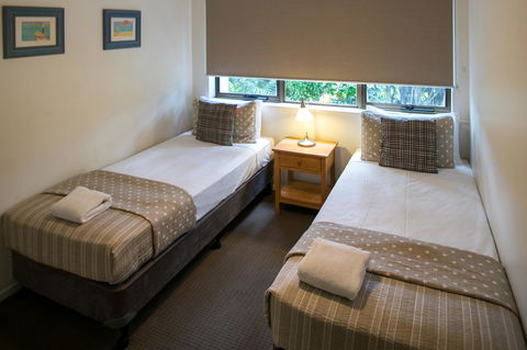 Noosa Shores Resort - Mackay Tourism 3
