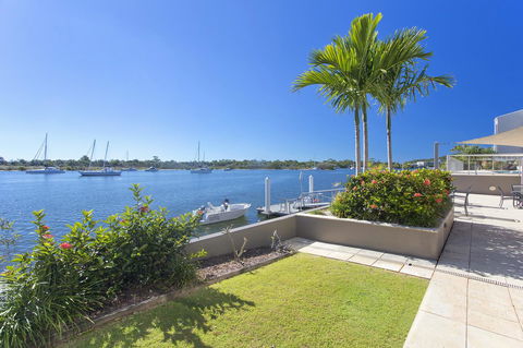 Noosa Shores Resort - Mackay Tourism 37