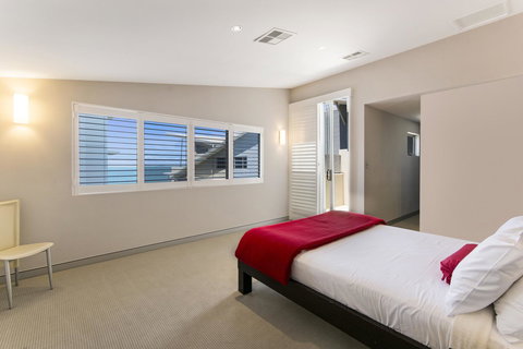 Redvue Holiday Apartments - Mackay Tourism 21
