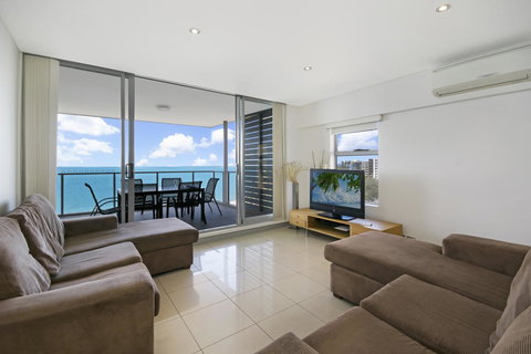 Redvue Holiday Apartments - Mackay Tourism 0
