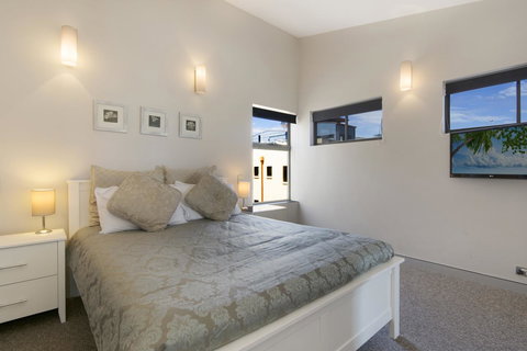 Redvue Holiday Apartments - Mackay Tourism 32