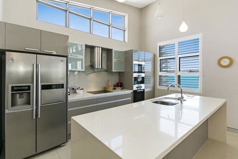 Redvue Holiday Apartments - Mackay Tourism 19
