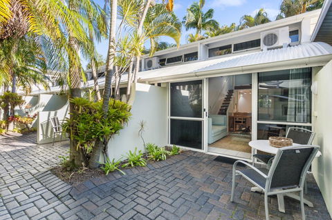 Caribbean Noosa - Mackay Tourism 32