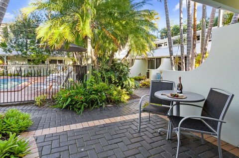 Caribbean Noosa - Mackay Tourism 38