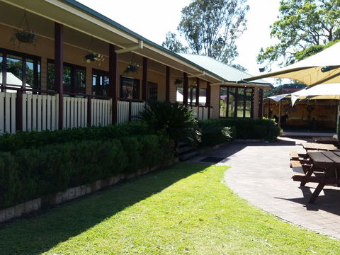 The Bearded Dragon Boutique Hotel - Mackay Tourism 40