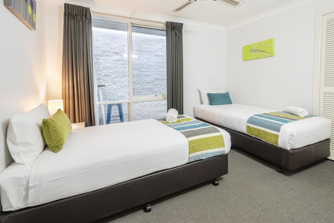 The Beach Motel Hervey Bay - Mackay Tourism 24