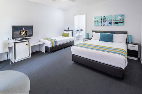 The Beach Motel Hervey Bay - Mackay Tourism 2