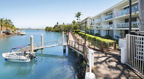 Jacaranda Noosa - Mackay Tourism 0