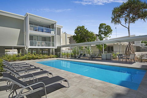 Jacaranda Noosa - Mackay Tourism 6