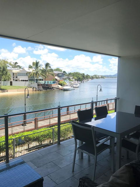 Jacaranda Noosa - Mackay Tourism 2
