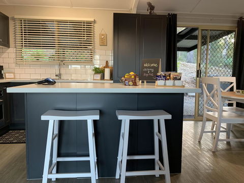 Bed & Breakfast 1 Bedroom Guest House - Mackay Tourism 12