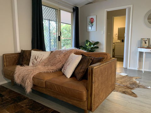 Bed & Breakfast 1 Bedroom Guest House - Mackay Tourism 27