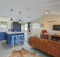 Bed  Breakfast 1 Bedroom Guest House - Mackay Tourism